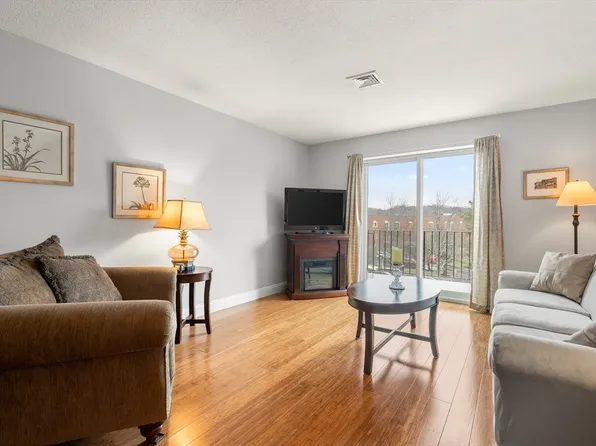 44 Loomis St APT 309, Malden, MA 02148