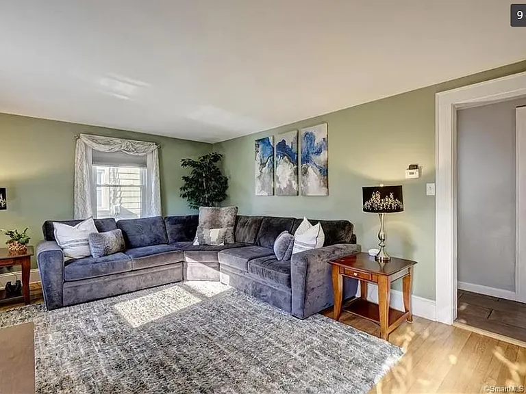 168 Roseleah Ave — Photo 2
