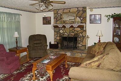 2nd image of 943 McKinley Dr