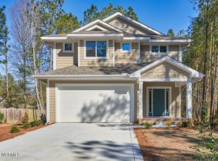 732 Gold Finch Way, Vass, NC 28394