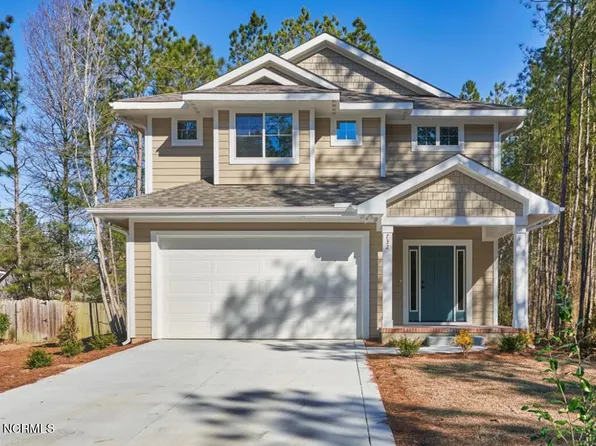 732 Gold Finch Way, Vass, NC 28394