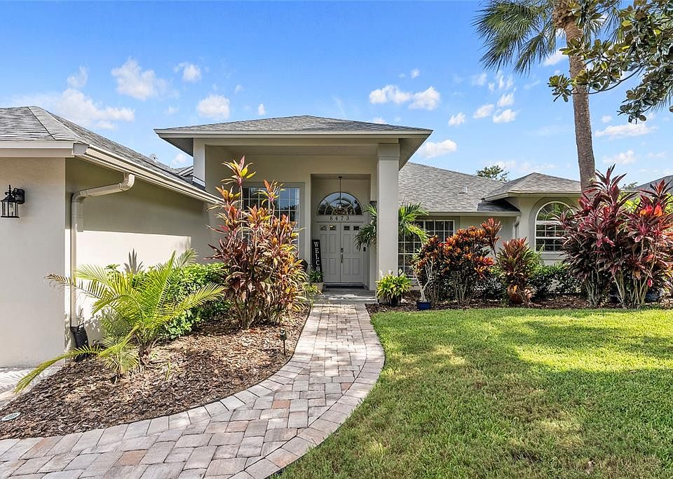 1st image of 8473 ISLAND PALM CIRCLE