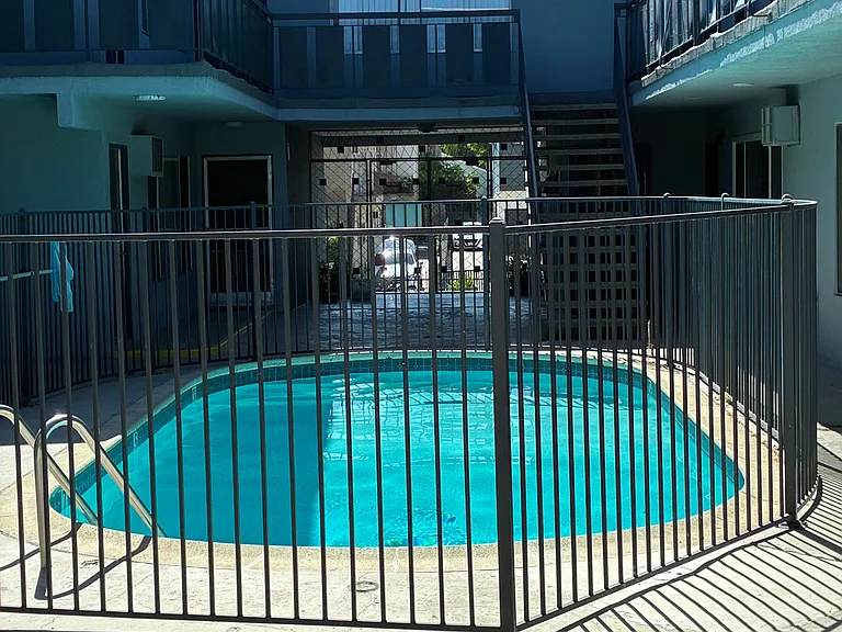 1250 N Kingsley Dr #104 — Photo 1