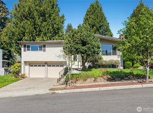 612 S 27th Ct, Renton, WA 98055