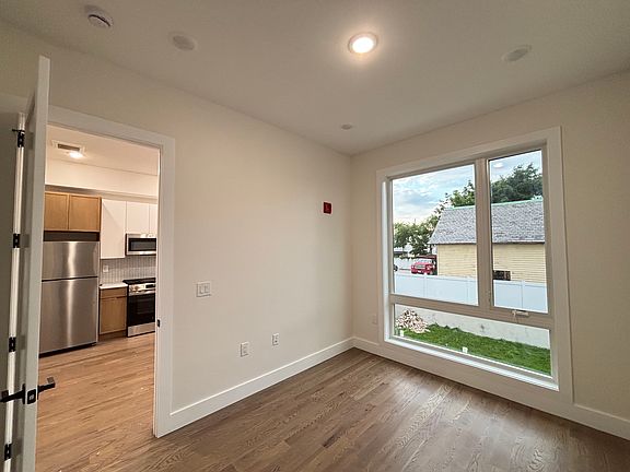 5th image of 40 Lembeck Ave #208