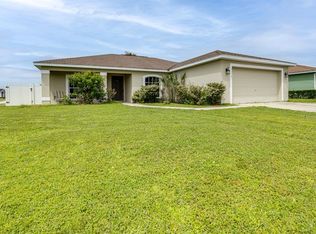 2800 Oak Hammock Loop, Mulberry, FL 33860