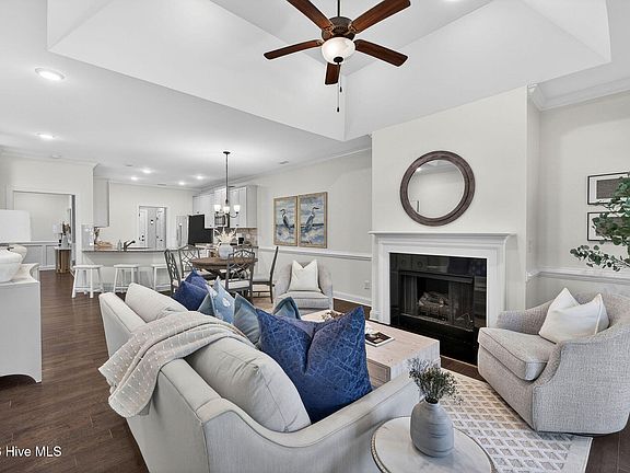 2nd image of 1269 Greensview Circle