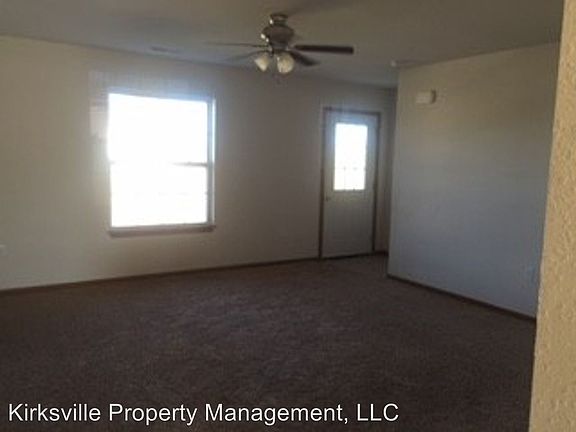 3rd image of 910 E Brewington Ave