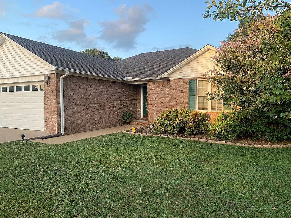 1st image of 304 Craig Dr