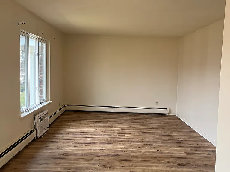 Presidents Village Apartments — Photo 19