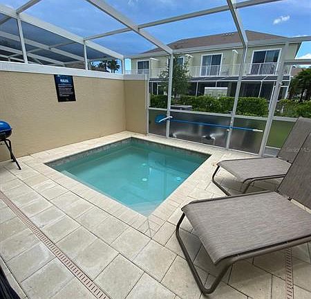 2nd image of 1655 Retreat Cir