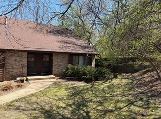 3904 Rahn Rd, Eagan, MN 55122