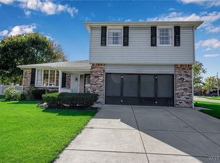 4 Windtree Ln, Buffalo, NY 14224