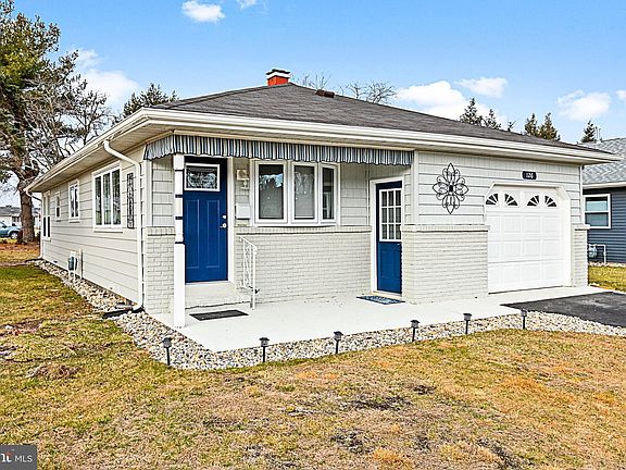 2nd image of 126 Guadeloupe Dr