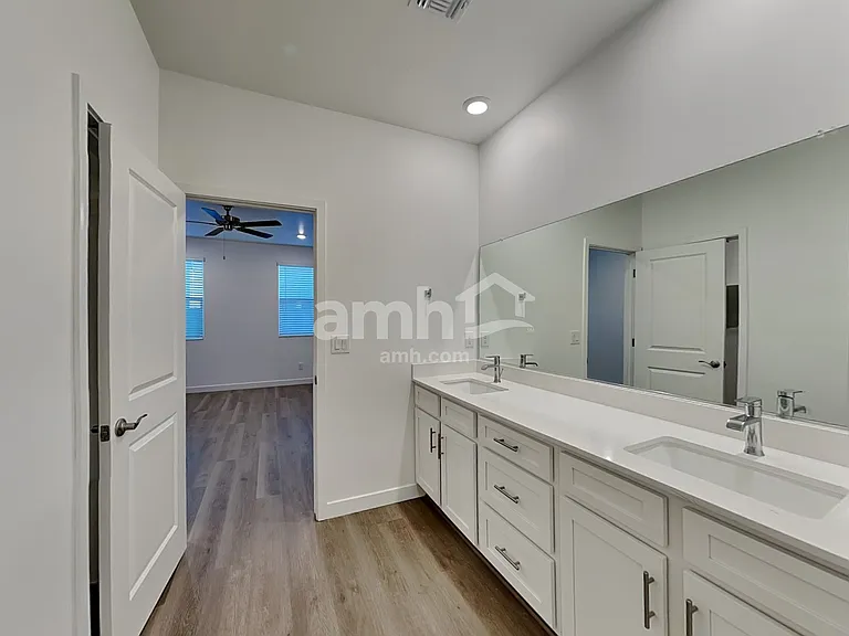 12253 W Misty Draw Ln — Photo 10
