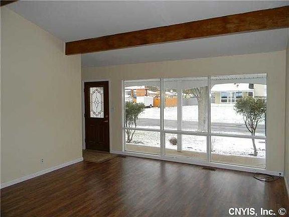2nd image of 4 Elderberry Ln