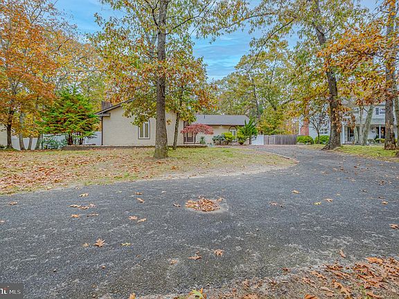 2nd image of 104 Hopewell Rd