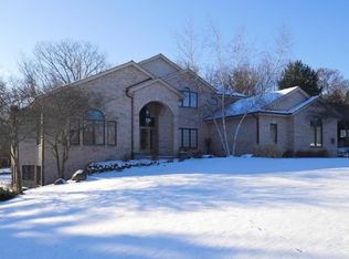 N17W30711 Woodland Hill Dr, Delafield, WI 53018