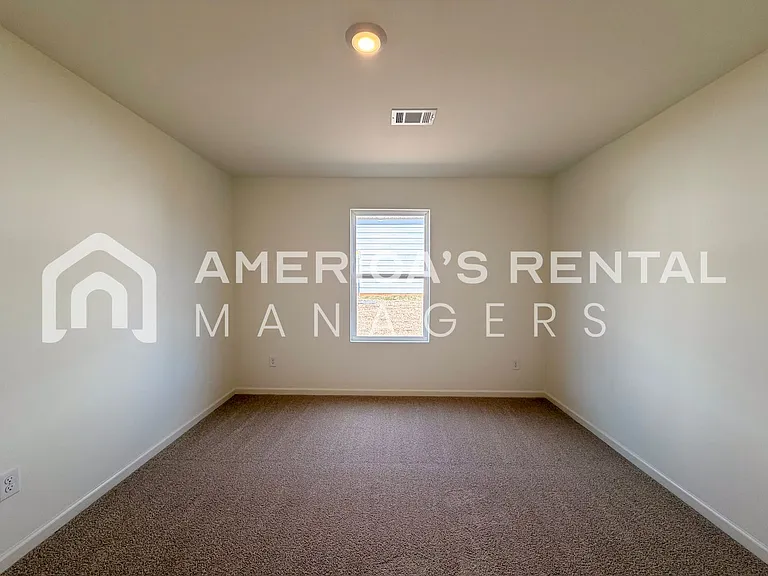 9230 Parkway Gardens Loop — Photo 16
