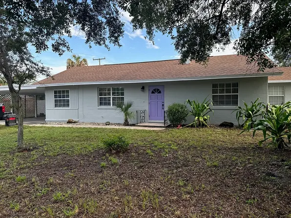 527 Edwards Dr, Sarasota, FL 34243