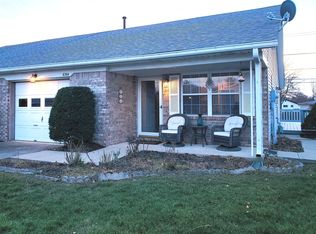 6364 Village Oak Ct, Indianapolis, IN 46236