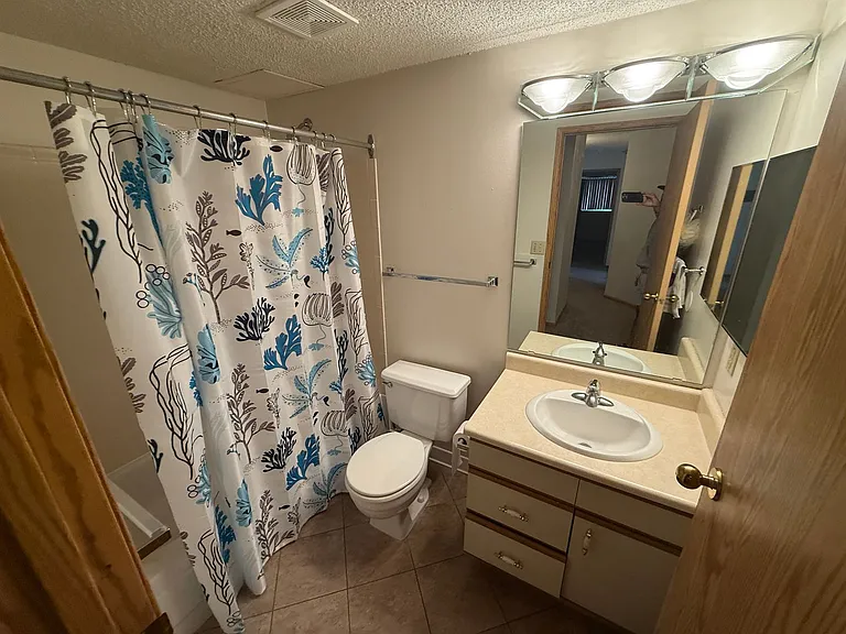 78 10th St E #401 — Photo 10
