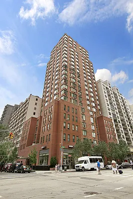 Sold by Corcoran | media 21