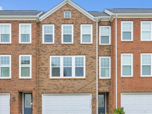42250 Lancaster Woods Sq, Chantilly, VA 20152