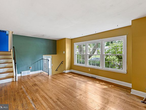 4th image of 320 N Dillwyn Rd
