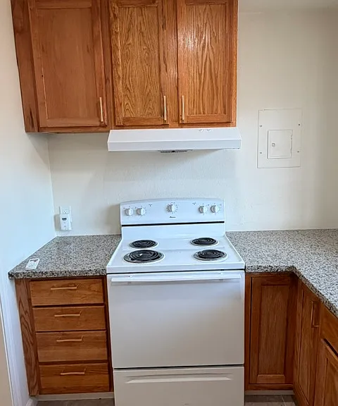 1813 Richard Way #1 — Photo 7