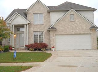 6617 Breckenridge Dr, Washington, MI 48094