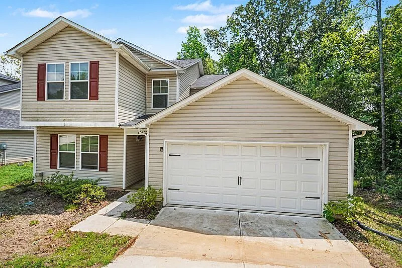 13433 Circle Dr