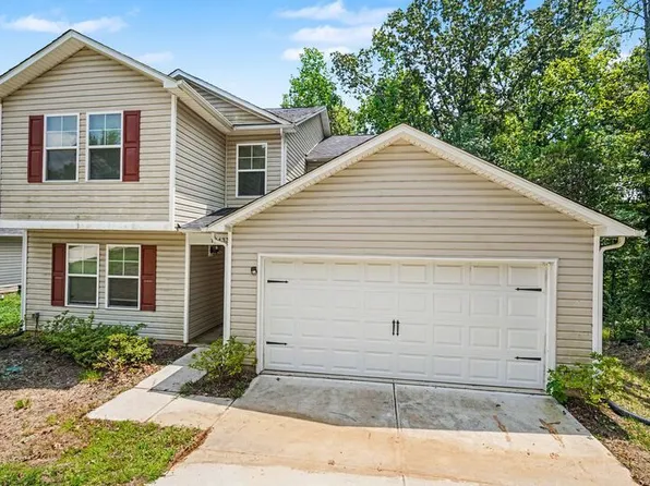 13433 Circle Dr, Charlotte, NC 28262