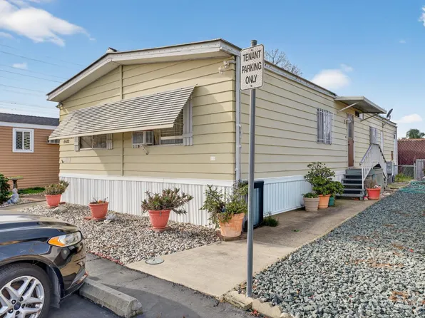 6422 Capital Dr #24, Sacramento, CA 95828