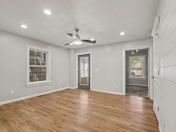 4th image of 1120 Michigan Ave