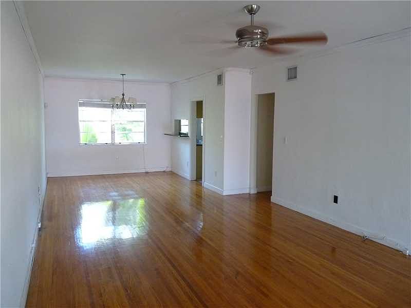 1st image of 4780 Pine Tree Dr APT 7