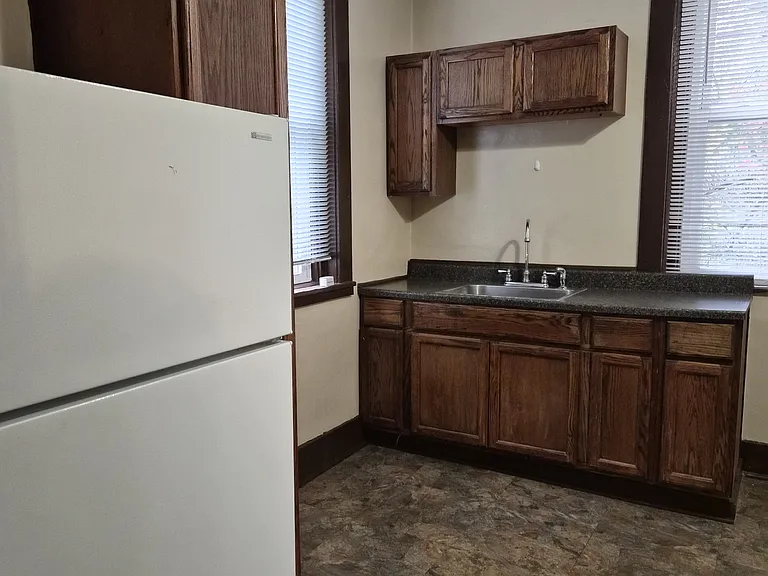 1329 Anderson Rd — Photo 1