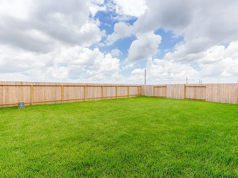 5114 Radiant Dawn Dr — Photo 36