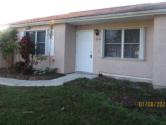 3rd image of 2341 SE West Blackwell Dr