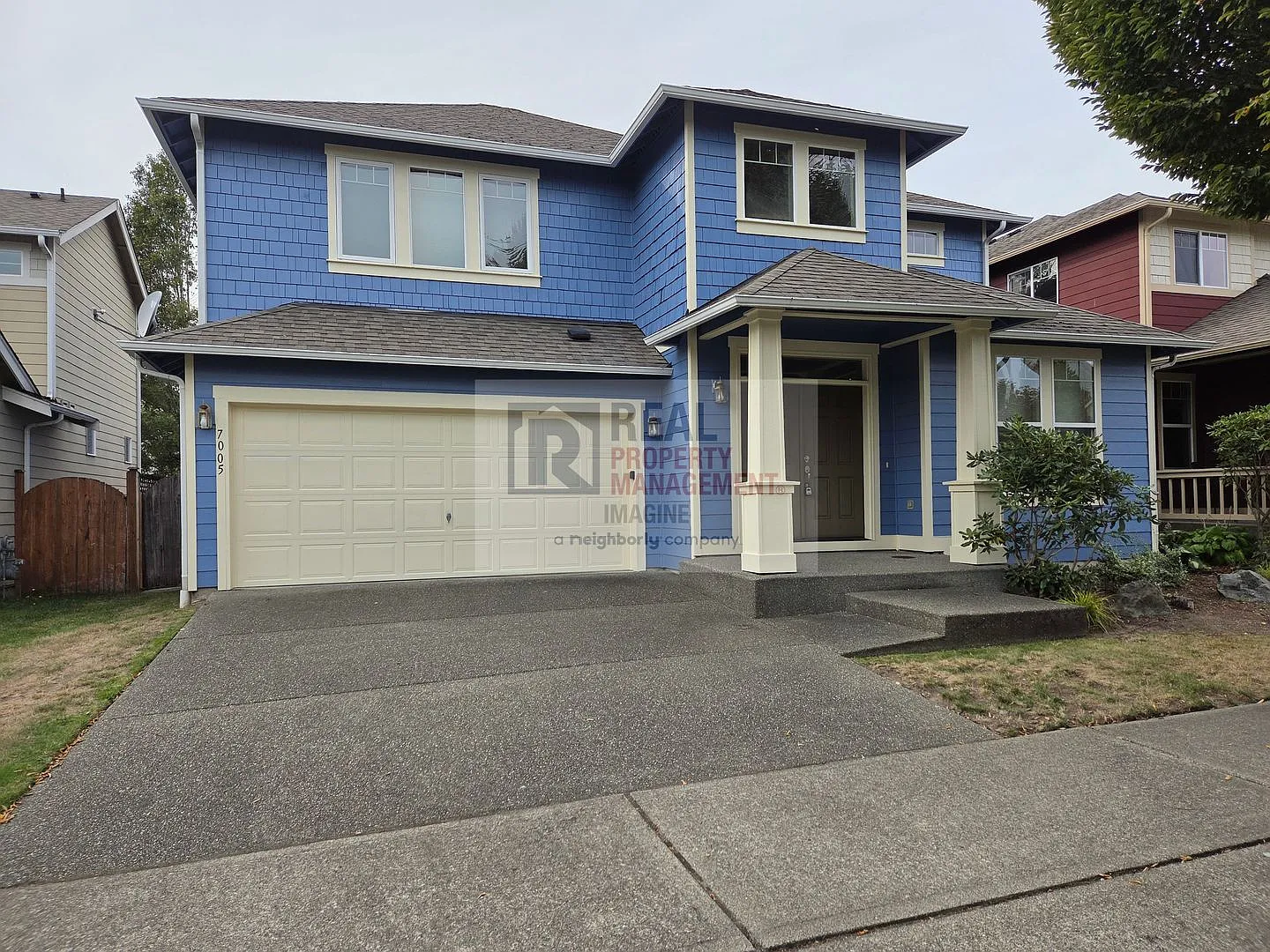 Beautiful 3 bedroom, 2.5 bath home — Photo 2