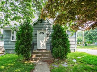 181 Maple Ave, Middletown, RI 02842