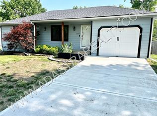 33285 W 87th Ter, De Soto, KS 66018