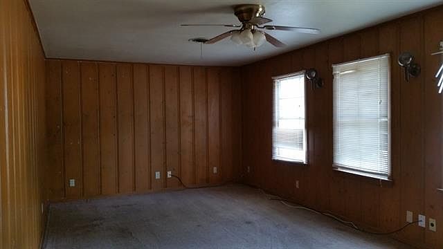 2nd image of 721 Tyler St