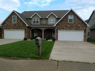 1005 Florence St, Belpre, OH 45714