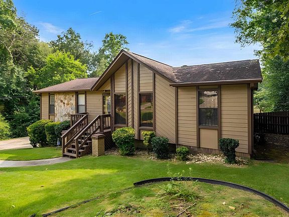 3rd image of 17 Freda Jane Ln