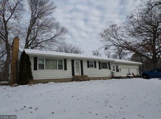 9728 Green Lake Trl, Chisago City, MN 55013