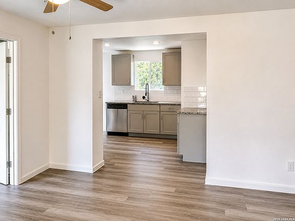 5th image of 1668 Lakeview
