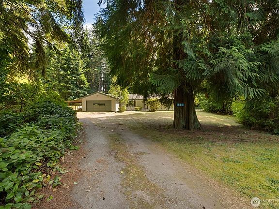 3rd image of 535 Surfcrest Place NE