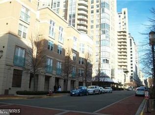 12000 Market St APT 371, Reston, VA 20190