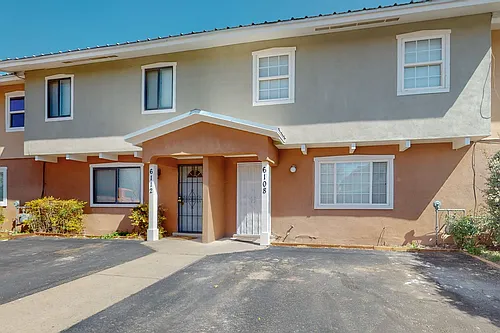 6108 Calle Nueve NW Photo 1